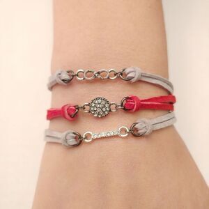 Bracelets Sparkle on Leather